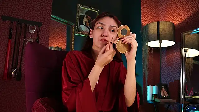 Roxa Lana online show from 05-17-26, 01:29