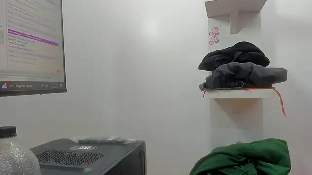 Messy Karol  online show from 04-13-26, 02:33