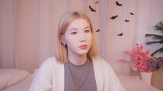 Snapshot of DonitaTerranova chatting on 12-02-25, 08:41 DonitaTerranova online show from 12-02-25, 08:41