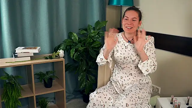 Snapshot of KourtneyFust chatting on 12-02-25, 09:25 KourtneyFust online show from 12-02-25, 09:25