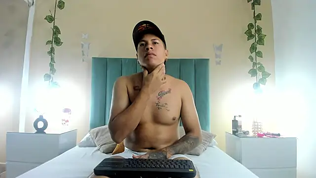 kaylaa sex online show from 02-18-26, 01:18