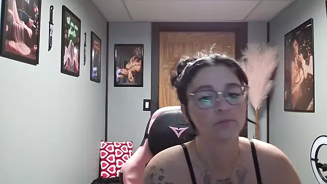 Snapshot of Natalia5Nash chatting on 02-09-26, 01:37 Natalia5Nash online show from 02-09-26, 01:37