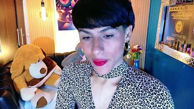 Snapshot of StormLuxX chatting on 04-20-26, 01:25 StormLuxX online show from 04-20-26, 01:25