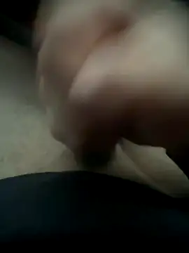 Snapshot of en93000 chatting on 12-15-25, 03:16 en93000 online show from 12-15-25, 03:16