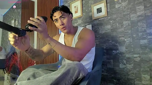 Tayler Cross online show from 01-14-26, 05:29