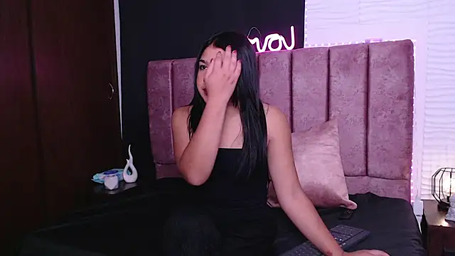 Snapshot of isarose01 chatting on 12-04-25, 12:36 isarose01 online show from 12-04-25, 12:36