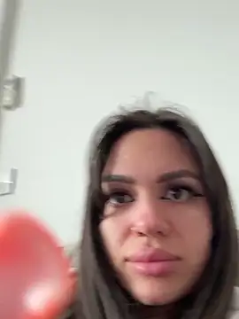 SiennaLuxexx online show from 02-19-26, 12:01