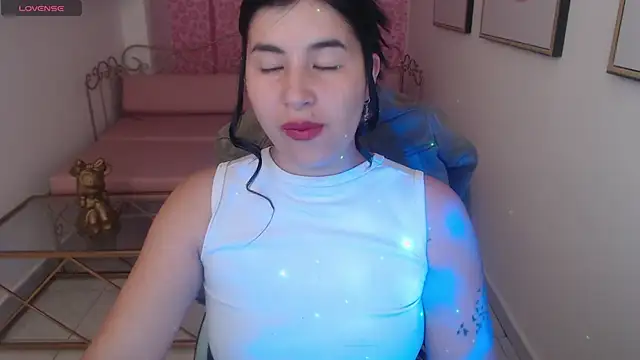 Nina harpper  online show from 02-02-26, 12:37