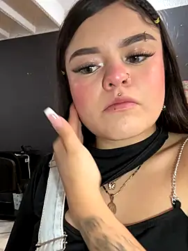 Snapshot of Camila_Duarte2 chatting on 12-02-25, 12:43 Camila Duarte2 online show from 12-02-25, 12:43