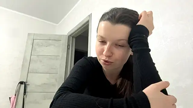 EllieBerrie online show from 12-05-25, 08:16