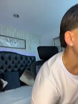 Lander Cruz online show from 03-02-26, 07:54