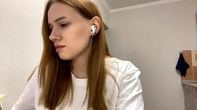 Snapshot of BerrySonya chatting on 12-02-25, 09:36 BerrySonya online show from 12-02-25, 09:36