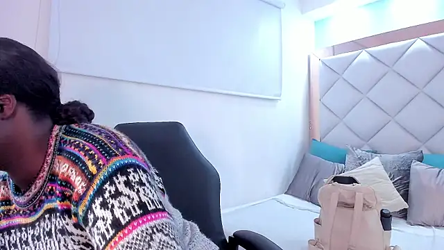 liarosee11 online show from 01-09-26, 10:00