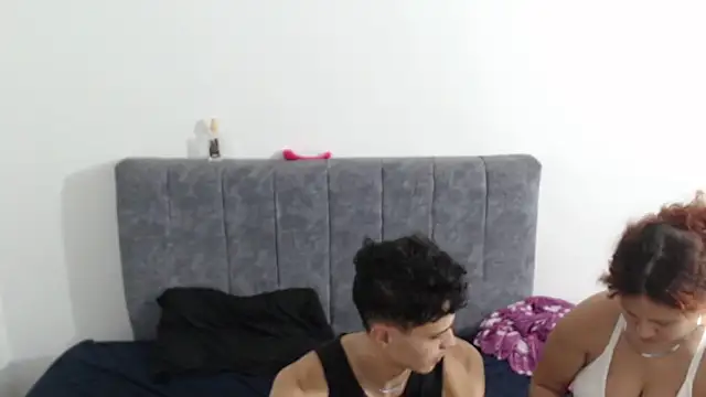 hottie couplee online show from 05-29-26, 10:52