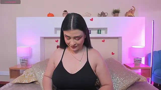 Snapshot of AnikaRomanoff_ chatting on 05-02-26, 03:39 AnikaRomanoff online show from 05-02-26, 03:39