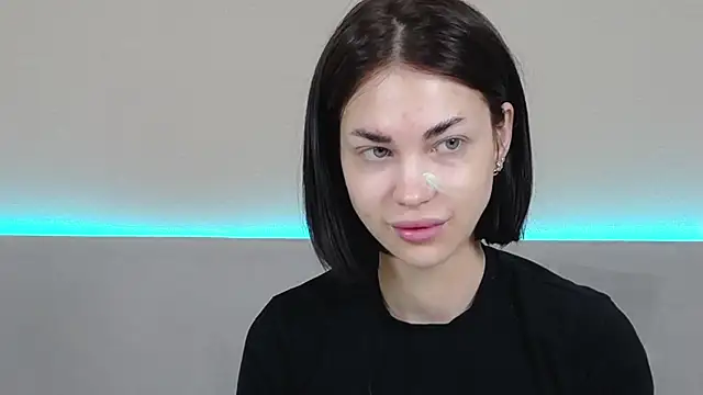 RachaelMils online show from 04-18-26, 03:54