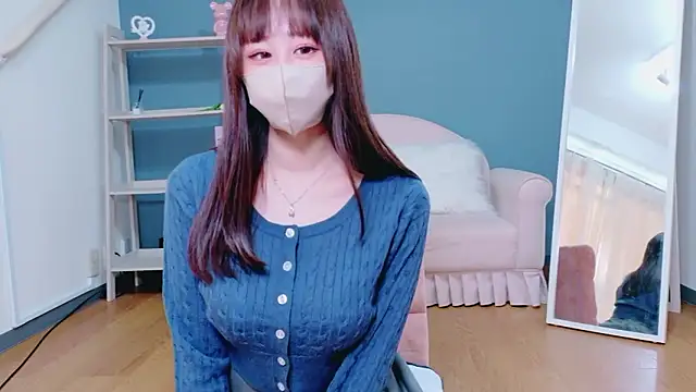 Miho H ch online show from 01-16-26, 04:49