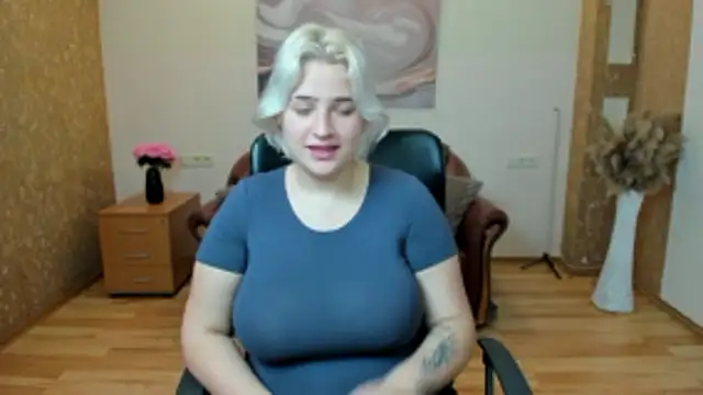 Snapshot of Olivia_Quinns chatting on 12-02-25, 07:36 Olivia Quinns online show from 12-02-25, 07:36