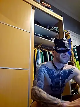 Snapshot of scotbhoyscott chatting on 06-20-26, 07:27 scotbhoyscott online show from 06-20-26, 07:27