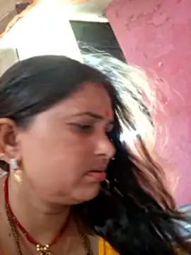 Your-shreya143 online show from 05-15-26, 09:27