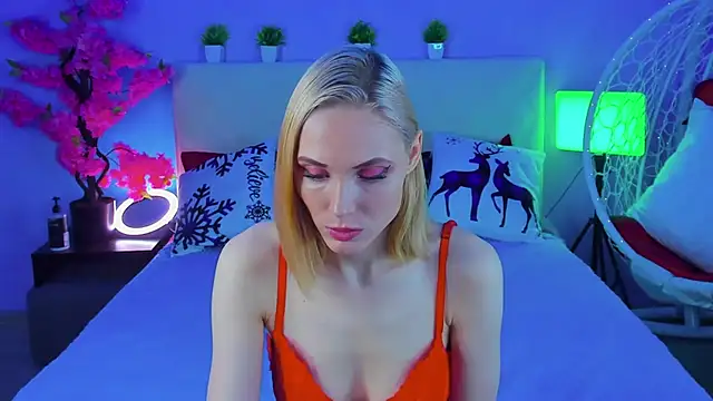 Gina Gina love online show from 01-14-26, 12:22