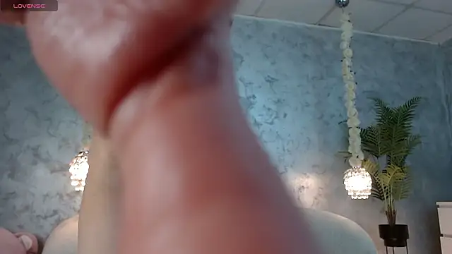 SilviaVanda online show from 03-31-26, 06:14