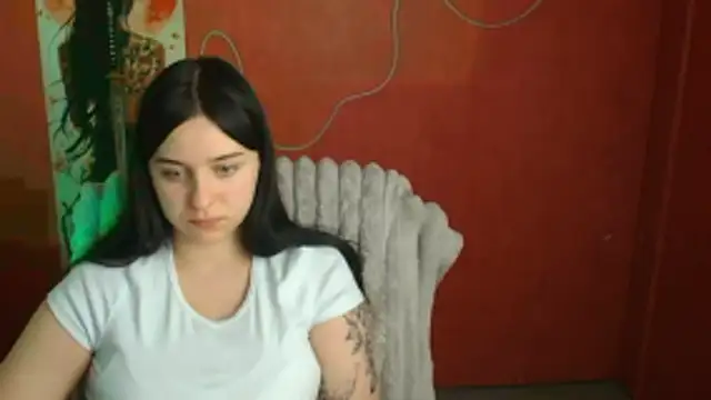 Lilu May online show from 04-24-26, 11:18