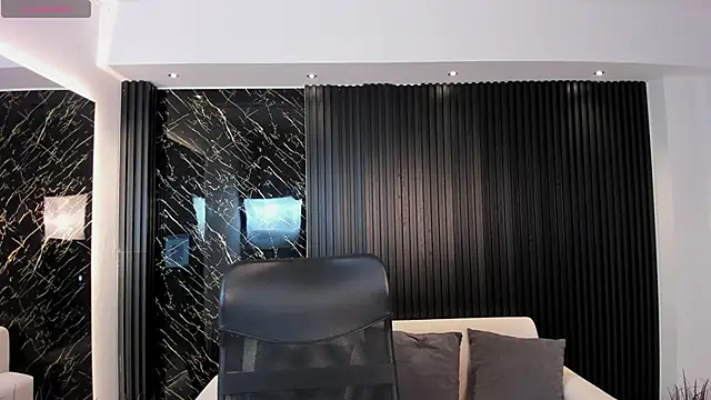 TiffanyHoustton online show from 05-23-26, 12:42