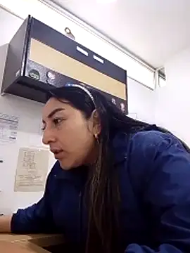 Valeria montana  online show from 01-15-26, 12:32