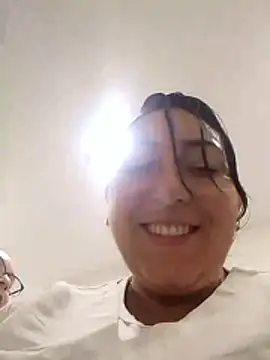 Valeria montana  online show from 04-14-26, 01:28