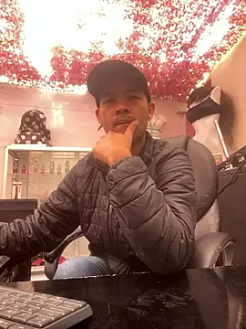 SweeXioji online show from 01-11-26, 02:00