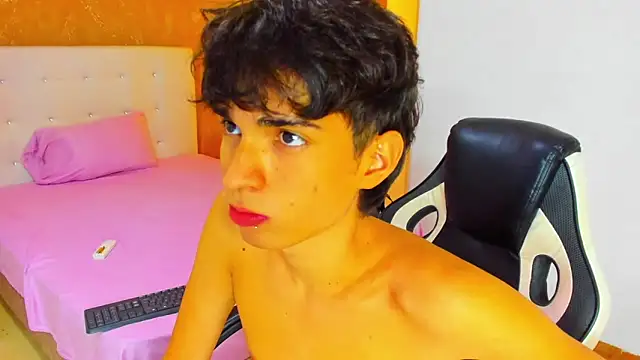 Snapshot of CONNOR_STONNE_ chatting on 02-18-26, 09:22 CONNOR STONNE online show from 02-18-26, 09:22