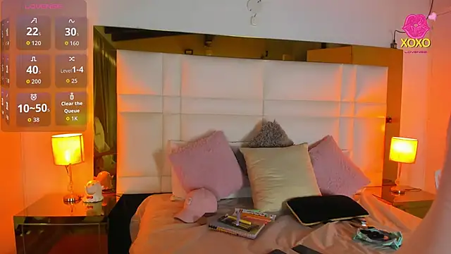 Zoei Moon online show from 03-19-26, 07:07