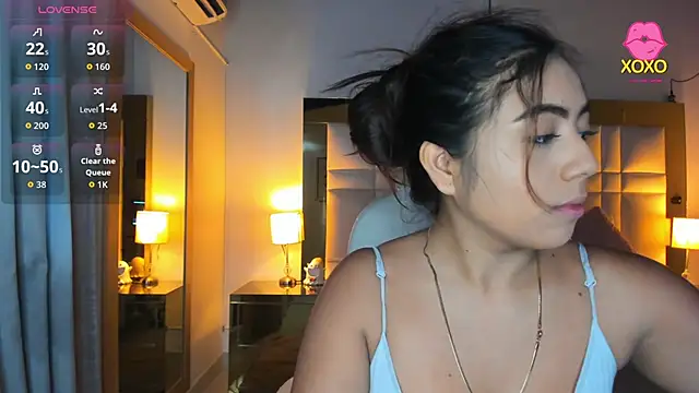 Zoei Moon online show from 03-24-26, 07:08