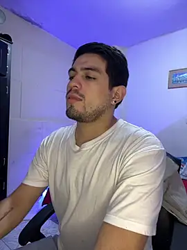 williamsmiiths16 online show from 02-08-26, 02:31