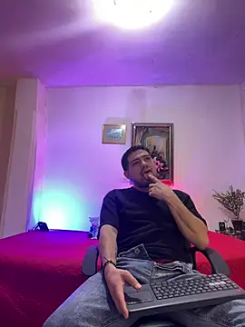 williamsmiiths16 online show from 03-09-26, 11:47