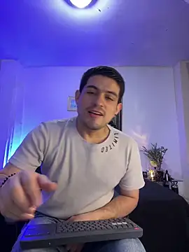 williamsmiiths16 online show from 03-29-26, 01:00