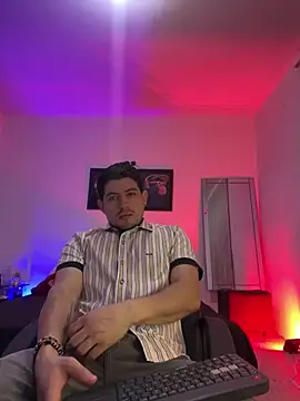 williamsmiiths16 online show from 05-12-26, 10:01