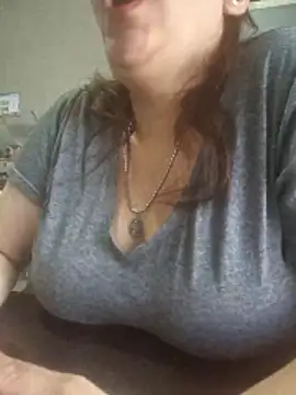 Snapshot of misty_girl93 chatting on 12-03-25, 12:47 misty girl93 online show from 12-03-25, 12:47