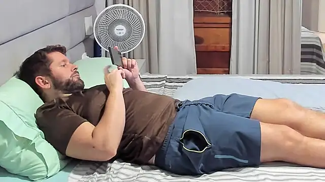 RipMyUnderwear online show from 02-27-26, 07:58