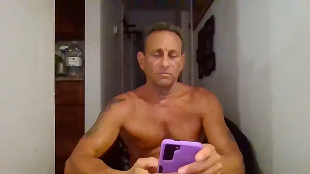 Snapshot of johnnymarino1010 chatting on 07-12-26, 05:48 johnnymarino1010 online show from 07-12-26, 05:48