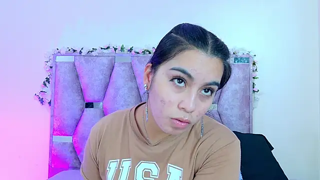 iris and damian online show from 04-11-26, 05:17