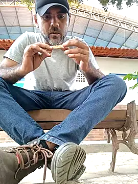 Mchljjk online show from 01-05-26, 08:23