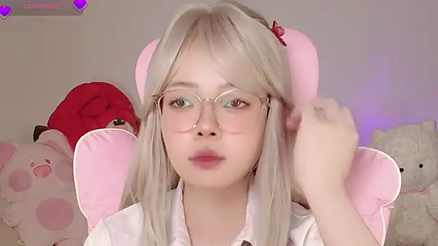 Miyeoonn online show from 06-03-26, 03:39