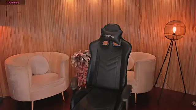 Snapshot of ChloeManson chatting on 02-10-25, 09:15 ChloeManson online show from 02-10-25, 09:15