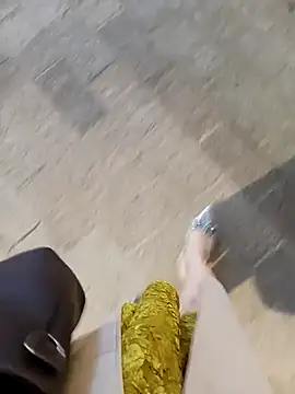 Baby-Linh online show from 12-22-25, 02:03