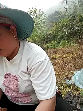 sary-hot2x online show from 03-27-26, 08:59