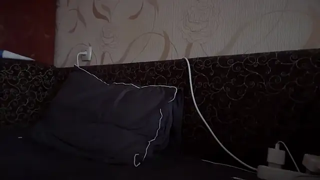 Snapshot of MALVINA0077 chatting on 12-20-25, 09:27 MALVINA0077 online show from 12-20-25, 09:27