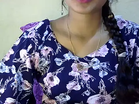 Snapshot of Shab_M chatting on 07-19-26, 07:23 Shab M online show from 07-19-26, 07:23