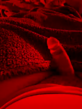 Snapshot of 2004sexy chatting on 12-03-25, 04:49 2004sexy online show from 12-03-25, 04:49